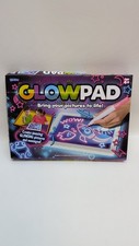 JOHN ADAMS Glowpad Light-Up