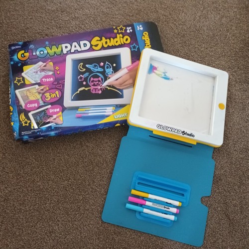 John adams glowpad - john,